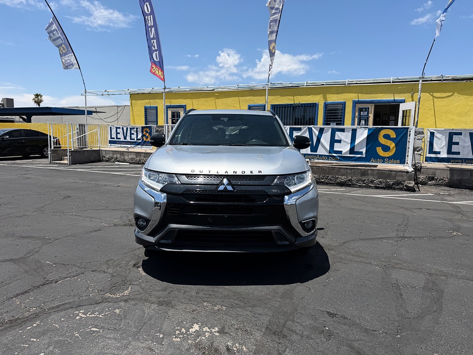 2020 Mitsubishi Outlander SEL in Tucson, AZ — photo 5