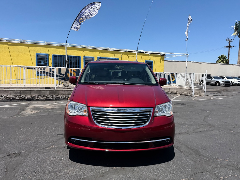 2013 Chrysler Town & Country Touring in Tucson, AZ — photo 9
