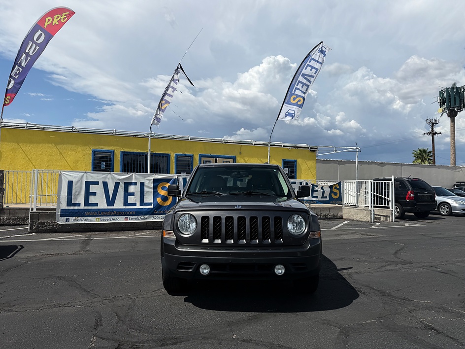2015 Jeep Patriot High Altitude Edition in Tucson, AZ — photo 2