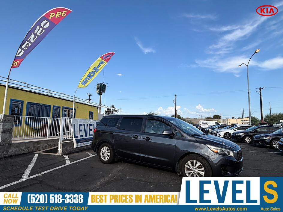 2016 KIA Sedona LX in Tucson, AZ — photo 10