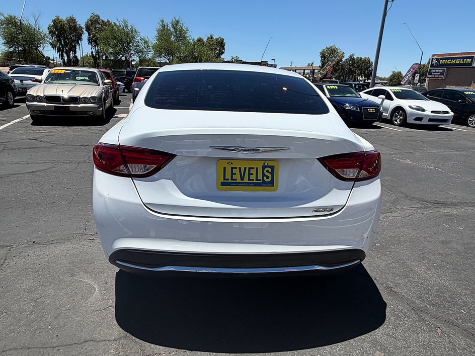 2015 Chrysler 200 Limited in Tucson, AZ — photo 4
