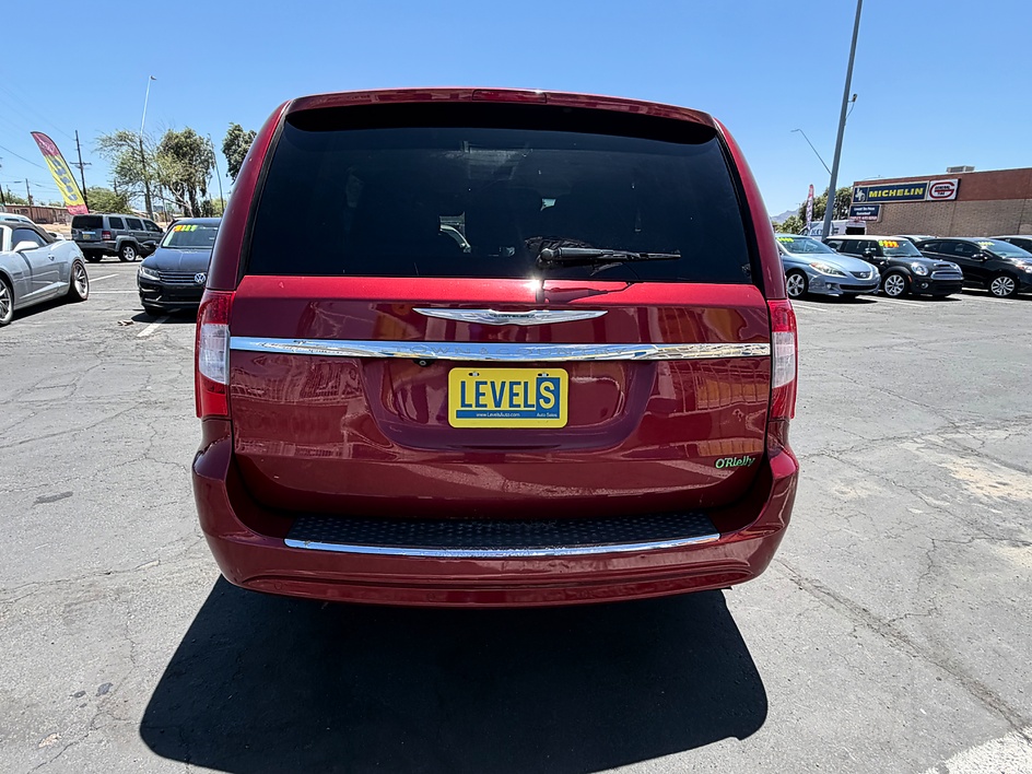 2013 Chrysler Town & Country Touring in Tucson, AZ — photo 4