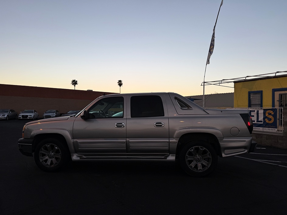 2006 Chevrolet Avalanche Ultimate LX - Rare Truck! in Tucson, AZ — photo 8