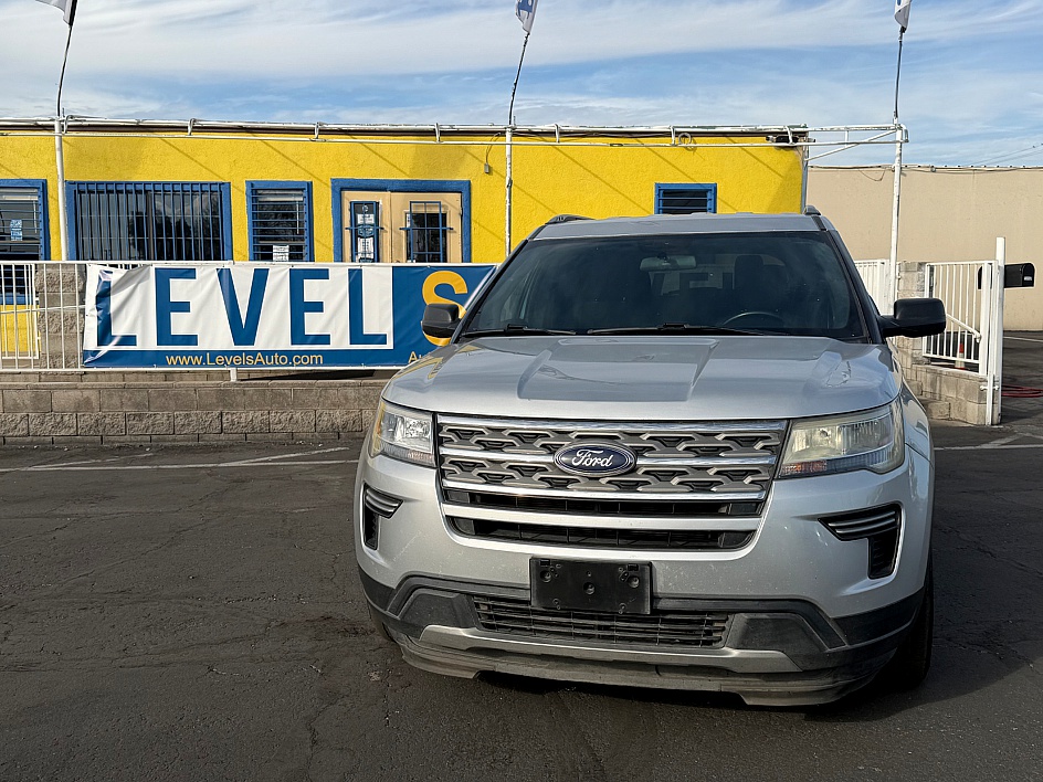 2018 Ford Explorer XLT in Tucson, AZ — photo 9