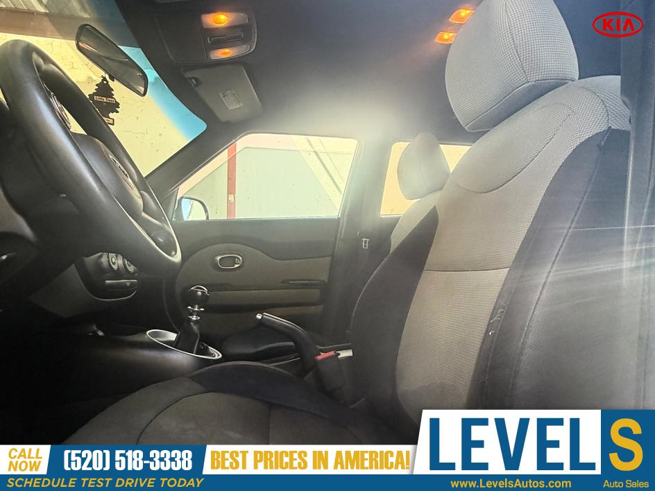2015 KIA Soul Base in Tucson, AZ — photo 11