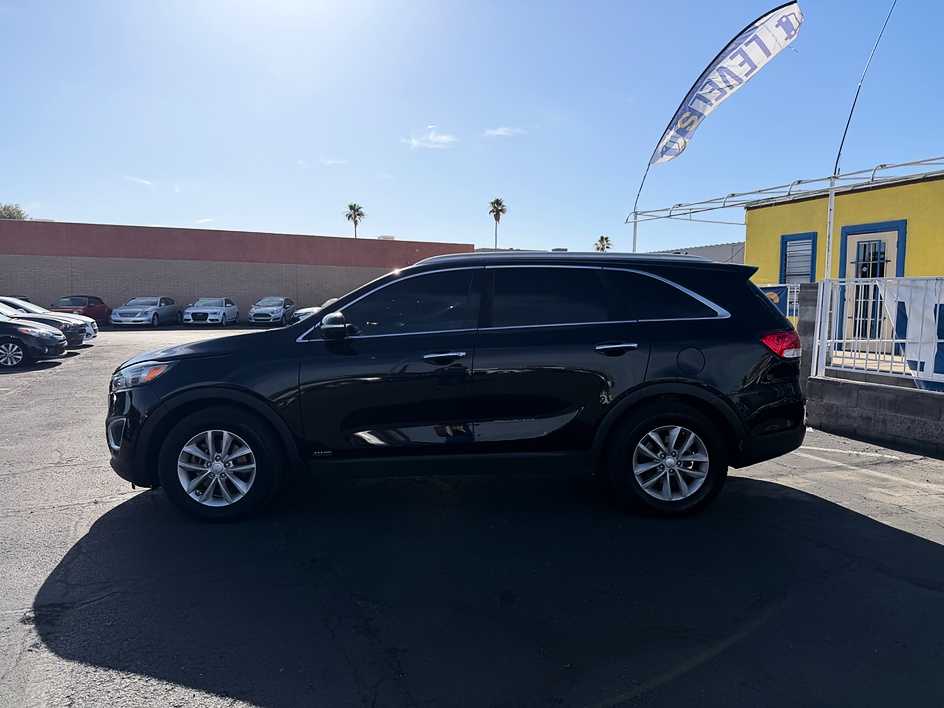 2018 KIA Sorento LX in Tucson, AZ — photo 9