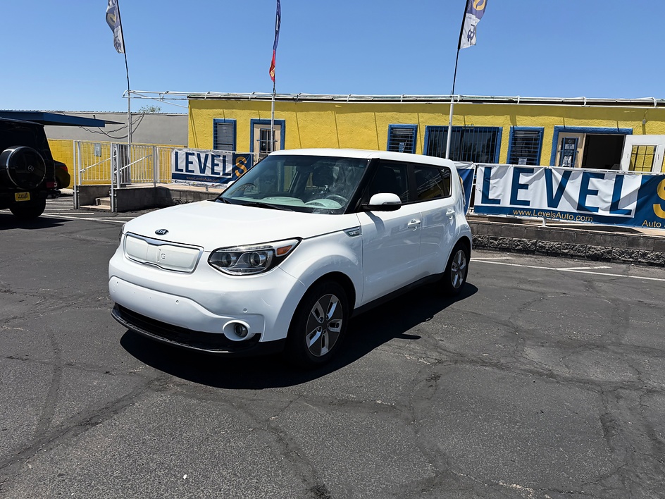 2018 KIA Soul EV EV+ in Tucson, AZ — photo 2