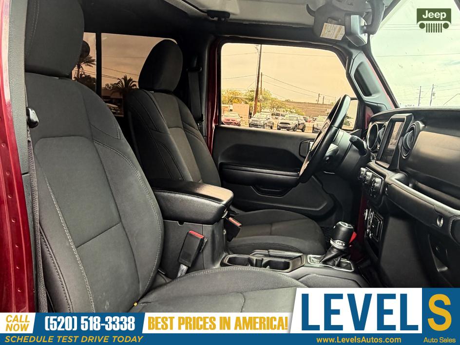 2021 Jeep Gladiator Willys 4WD 25k Miles! in Tucson, AZ — photo 12