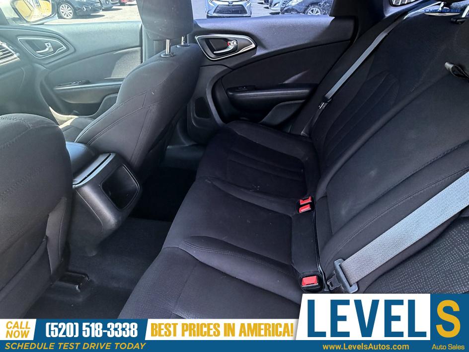2015 Chrysler 200 Limited in Tucson, AZ — photo 12
