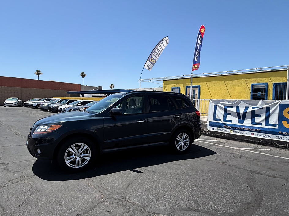 2011 Hyundai Santa Fe Limited in Tucson, AZ — photo 2