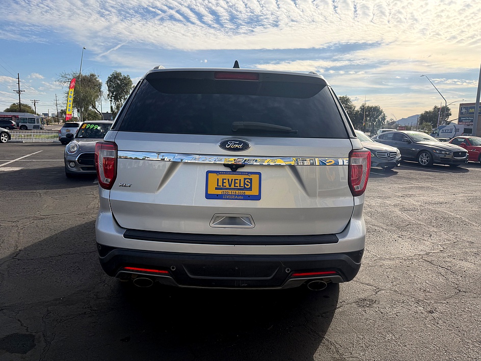2018 Ford Explorer XLT in Tucson, AZ — photo 4