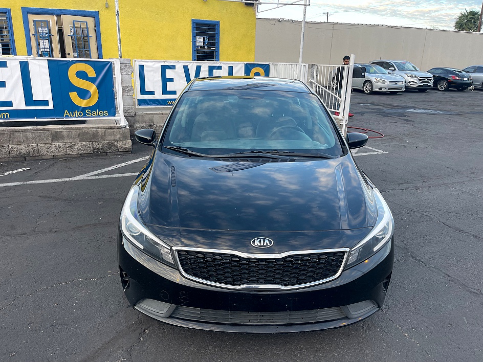 2017 KIA Forte LX in Tucson, AZ — photo 5