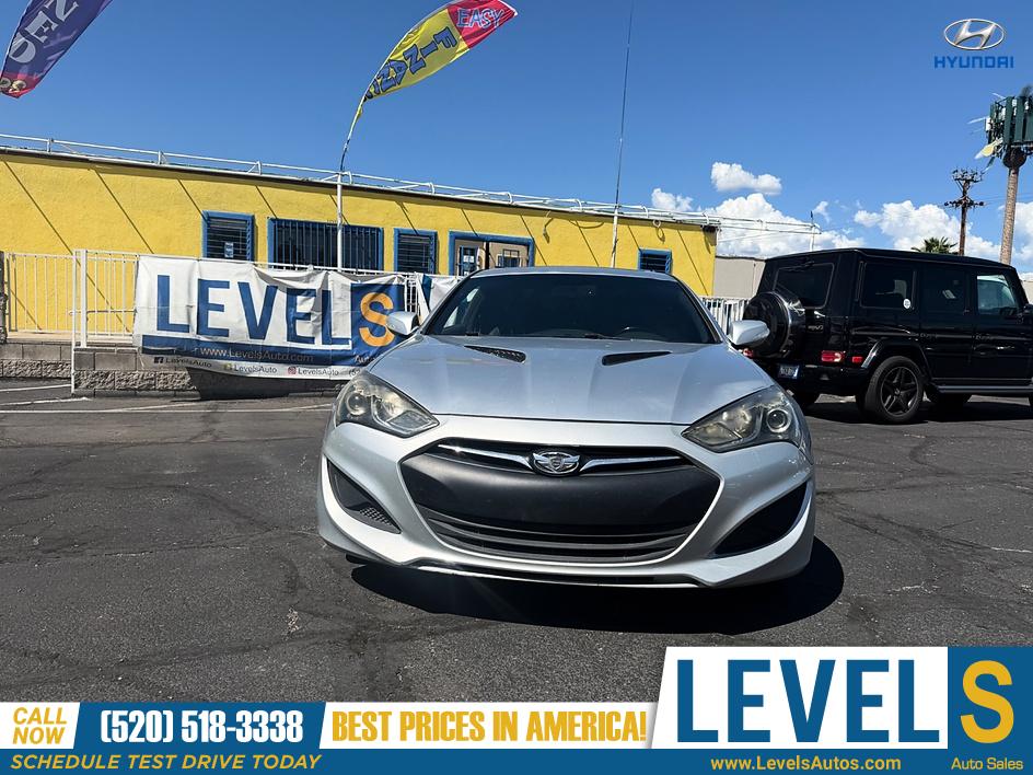 2013 Hyundai Genesis Coupe 3.8 Grand Touring in Tucson, AZ — photo 9