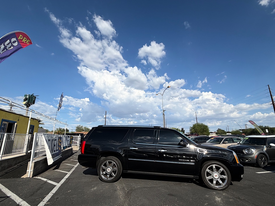 2014 Cadillac Escalade ESV Luxury in Tucson, AZ — photo 2
