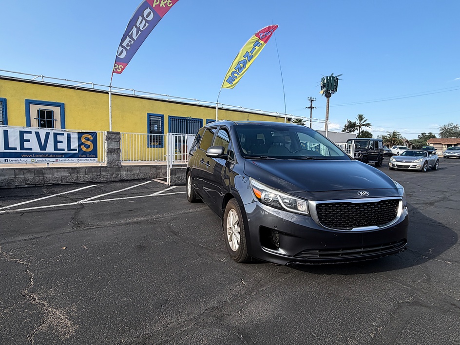 2016 KIA Sedona LX in Tucson, AZ — photo 8