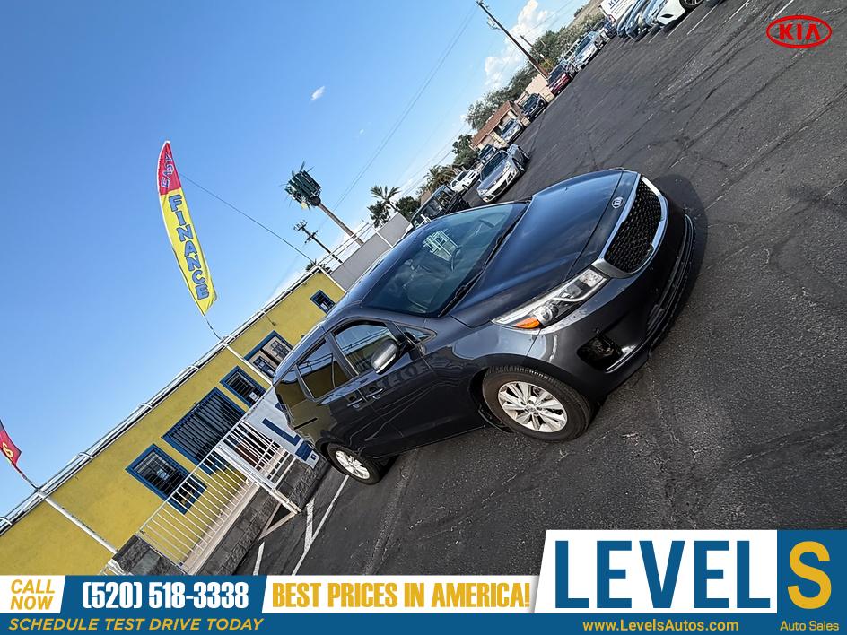 2016 KIA Sedona LX in Tucson, AZ — photo 11