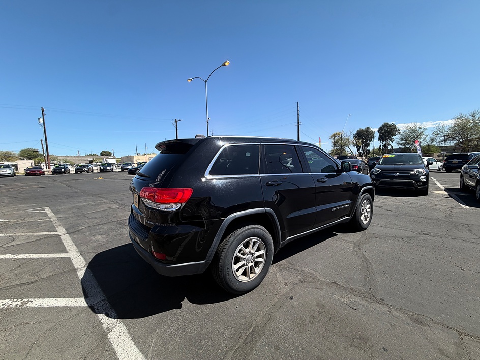 2019 Jeep Grand Cherokee Laredo in Tucson, AZ — photo 4