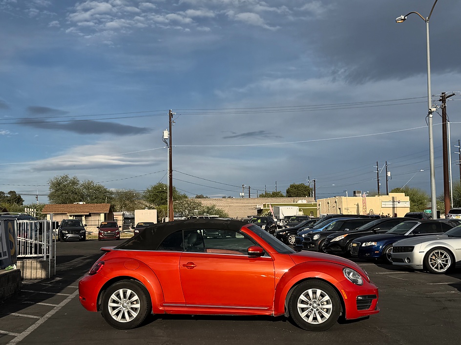 2017 Volkswagen Beetle Convertible 1.8T SEL in Tucson, AZ — photo 4